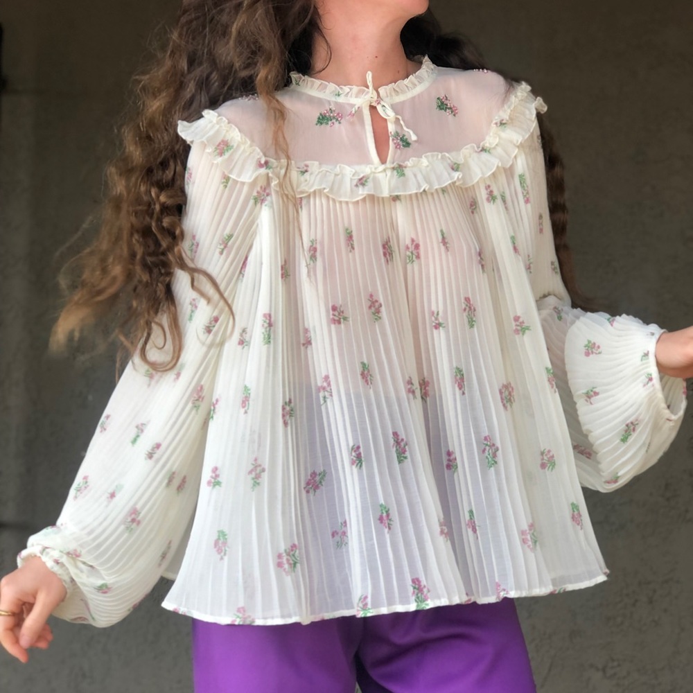Topshop Pleated cottage dream floral box pleated blouse